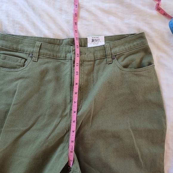 Style & co High-Rise mom pant in dry grass color size 16 NWT - Picture 5 of 6